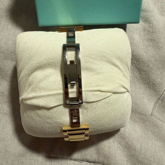 Kate Spade Gold Women's Watch with Gold Dial & Pink Spade - Picture 7 of 9